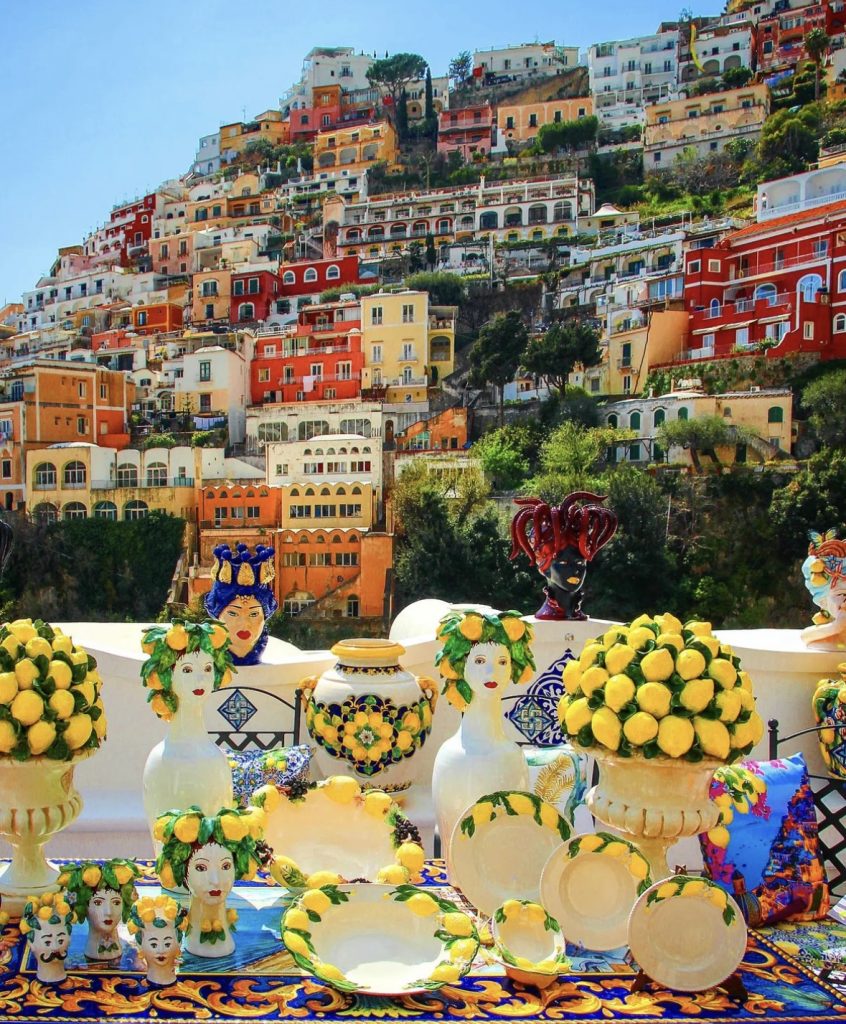 Ceramic shops in Positano